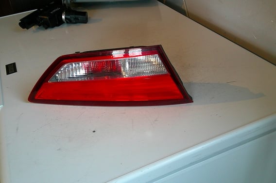 SEAT LEON III 5F KOMBI LAMPA W KLAPĘ LEWY TYŁ 5F9945093
