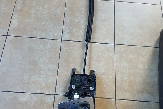 VW TIGUAN I LIFT LEWAREK ZMIANY BIEGÓW AUTOMAT 5N1713025G