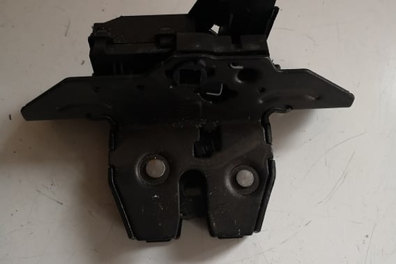 OPEL ASTRA K KOMBI ZAMEK KLAPY BAGAŻNIKA 13509599