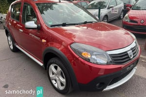 Dacia Sandero Hatchback 2011