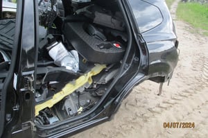 NISSAN QASHQAI J10+2 BŁOTNIK TYŁ PRAWY/LEWY Z11G