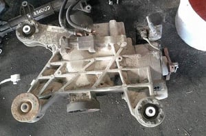 VW TIGUAN I LIFT 2,0TSI TYLNY MOST 0AY525010F