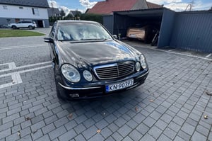 Mercedes-Benz E-Klasa Sedan 2004