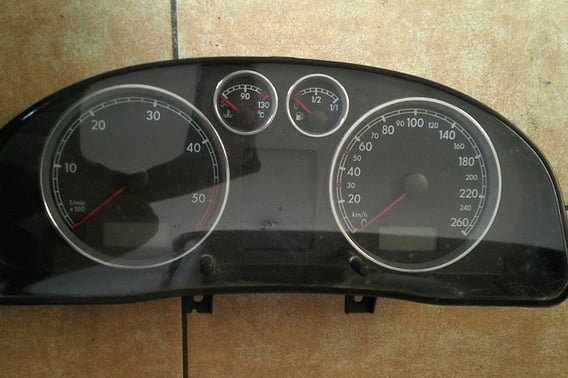 VW PASSAT B5 LIFT LICZNIK 3B0920829A