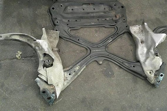 AUDI A4 B9 WÓZEK SANKI PRZÓD 8W1399347E