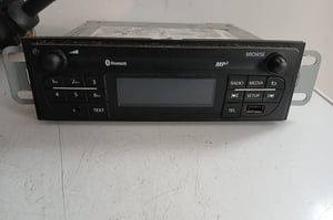 RENAULT TRAFIC III RADIO FABRYCZNE 281157478R