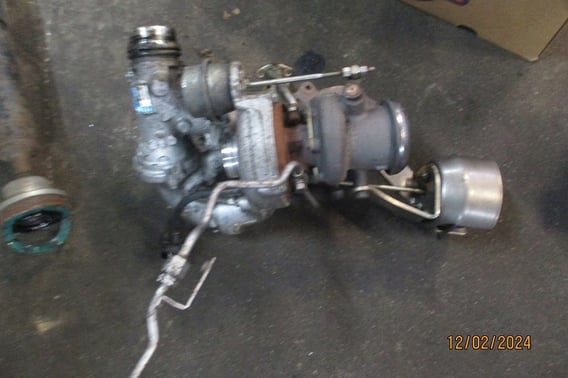 MERCEDES W204 2,2CDI TURBINA 6510904580 BITURBO