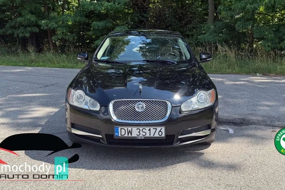 Jaguar XF Sedan 2011