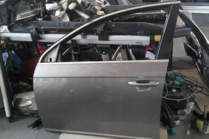VW PASSAT B7 DRZWI PRZÓD LEWE LA8X