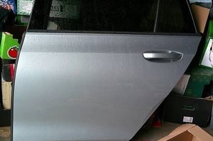 VW GOLF VIII KOMBI LIFT DRZWI TYŁ LEWE LH7P KOMPLETNE