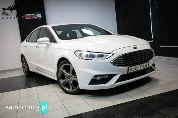 Ford Fusion Sedan 2017