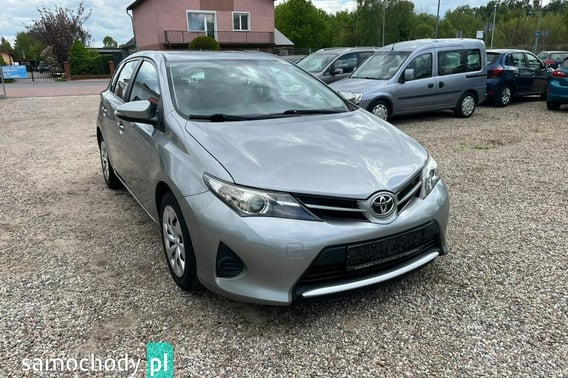 Toyota Auris Hatchback 2014