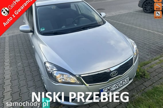 Kia Ceed Hatchback 2010