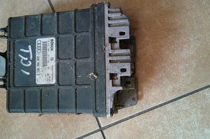 AUDI B4 1,9TDI STEROWNIK SILNIKA 028906021D