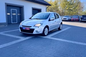 Renault Clio Hatchback 2011