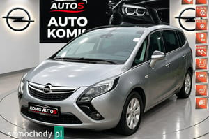 Opel Zafira Minivan 2012