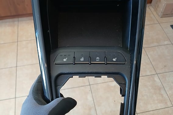 KIA STONIC I RAMKA TUNELU ŚRODKOWEGO PANEL STEROWANIA 84635-H8000