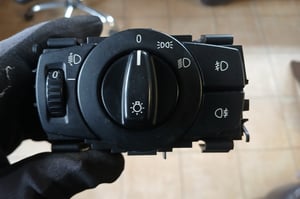 BMW 1 E87 WŁĄCZNIK ŚWIATEŁ 6932794-02