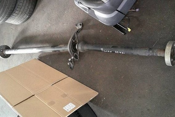 VW TIGUAN I LIFT 2,0TSI WAŁ NAPĘDOWY 5N0521101E