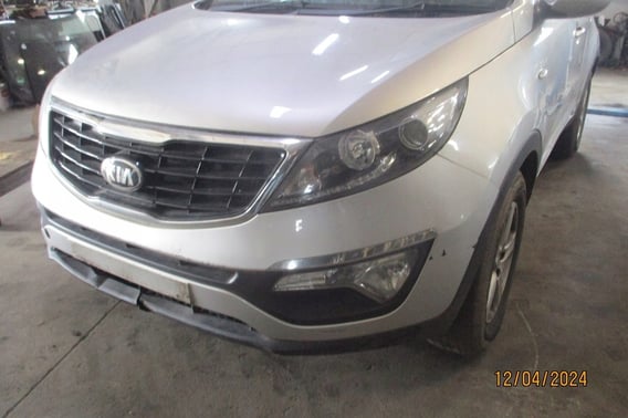KIA SPORTAGE III BŁOTNIK PRZÓD PRAWY/LEWY 9S