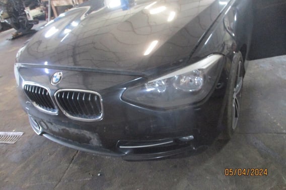 BMW 1 F20 118I  LAMPA BŁOTNIK PAS PRZÓD 475