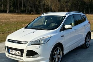 Ford Kuga SUV 2015