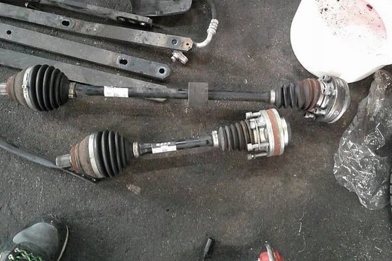 Audi A3 S3 8V 1,4TSI DSG PÓŁOŚ PRAWA 5Q0407272DD
