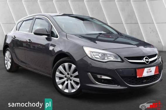 Opel Astra Hatchback 2012