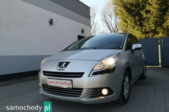 Peugeot 5008 Minivan 2011
