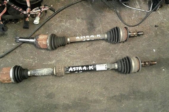OPEL ASTRA K V 1,5CDTI PÓŁOŚ PRAWA 39129242