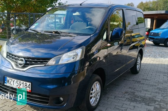 Nissan NV200 Minivan 2015