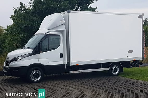 IVECO Daily Kontener 2023