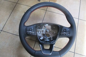 FORD KUGA MK3 III ST-LINE KIEROWNICA CZERWONA NIĆ