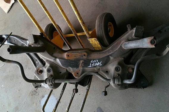 SUZUKI SWIFT IV MK7 WÓZEK SANKI PRZÓD 107408