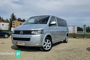 Volkswagen Caravelle Bus 2015
