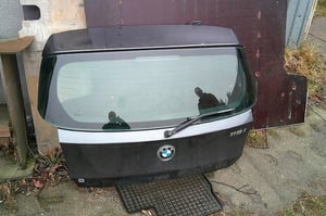 BMW 1 E81 E87 KLAPA BAGAŻNIKA TYŁ A22/7
