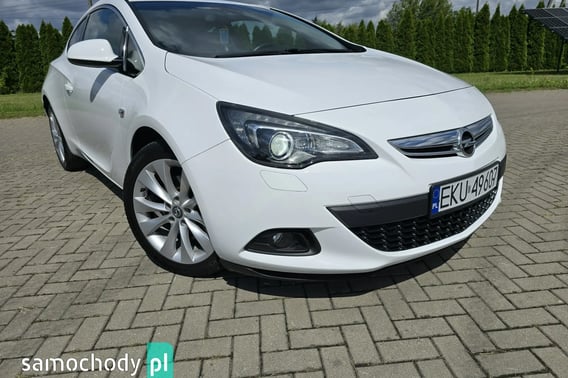 Opel Astra Coupe 2012