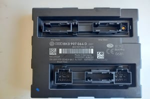 AUDI A4 8T MODUŁ KOMFORTU 8K0907064D