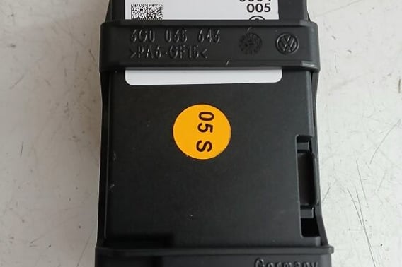 VW PASSAT B8 MODUŁ STEROWNIK USB 5G0035953C