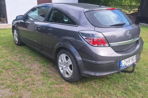 Opel Astra Hatchback 2009