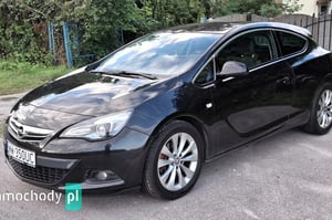 Opel Astra Coupe 2011