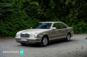 Mercedes-Benz E-Klasa Sedan 1998