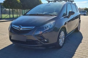 Opel Zafira Minivan 2016