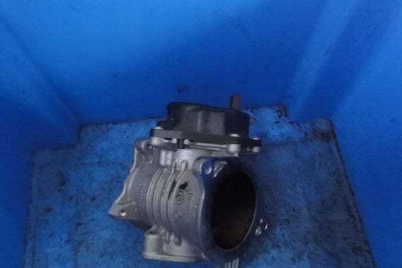 VW CRAFTER ZAWÓR EGR V29007881