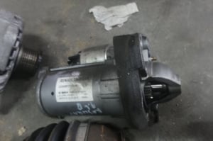 NISSAN QASHQAI II ROZRUSZNIK 233008131R-A