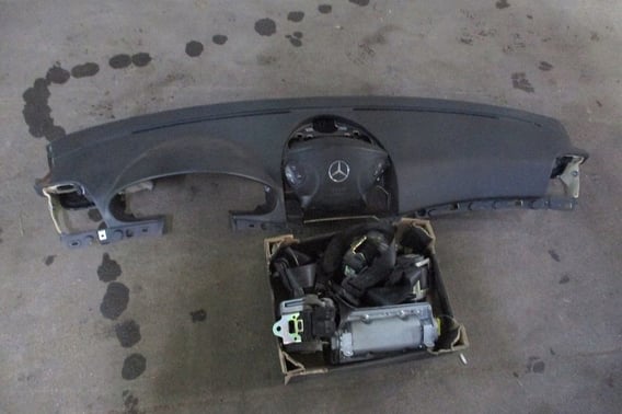 MERCEDES W211 KONSOLA AIRBAG PASY