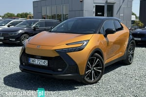 Toyota C-HR SUV 2024