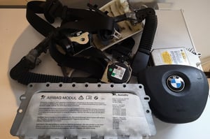 BMW F10 PODUSZKI KIEROWCY PASAŻERA PASY NAPINACZE SENSOR ZESTAW