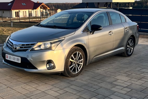 Toyota Avensis Sedan 2015