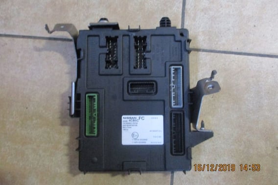 NISSAN QASHQAI J11 MODUŁ BSI 284B14CB2C